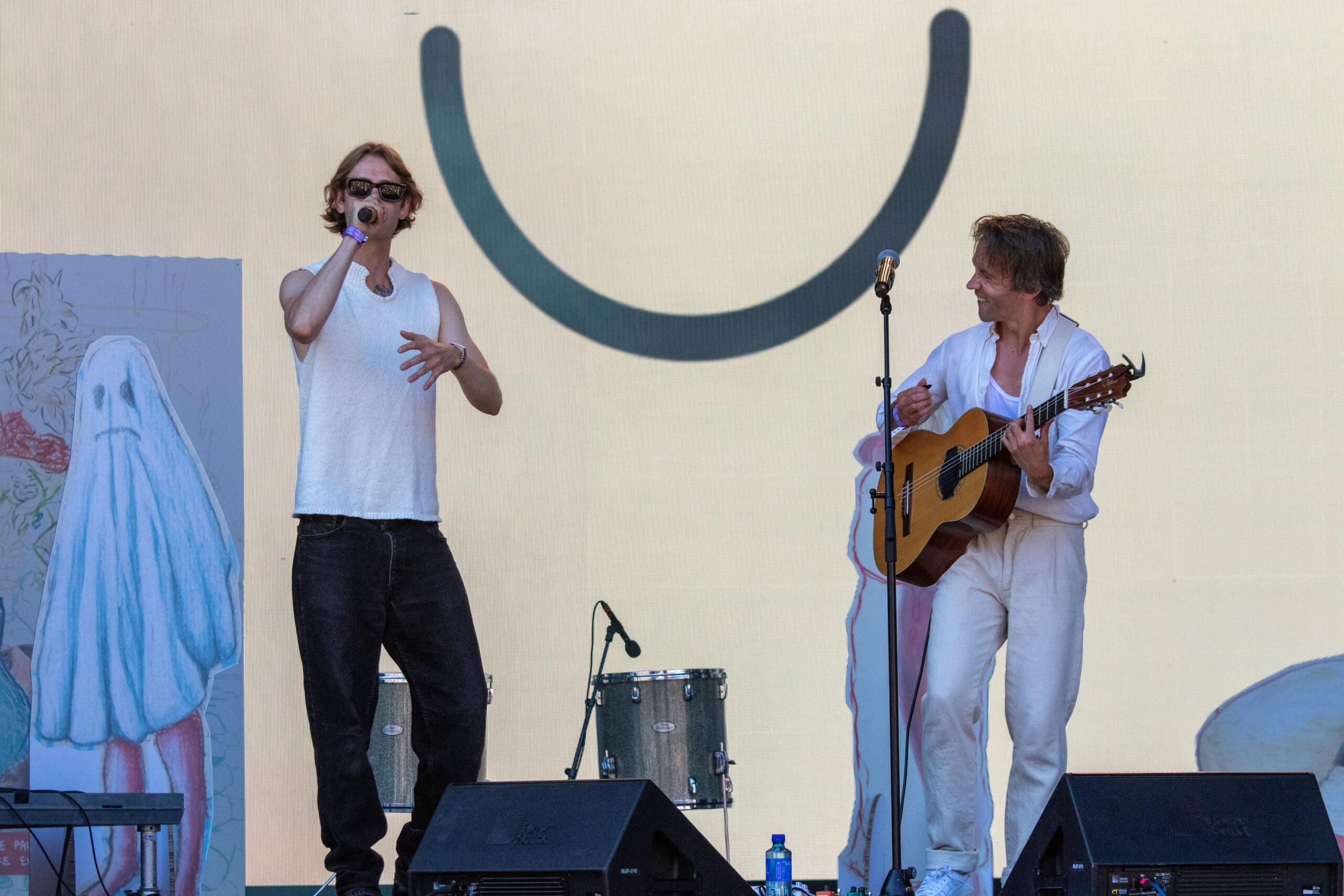 Sondre Lerche og Lars Vaular er blant flere norske artister som ber NRK kreve at Israel blir utestengt fra Eurovision Song Contest.
