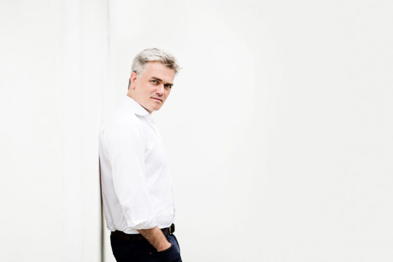 Sibeliusprisen 2025 til dirigent Edward Gardner