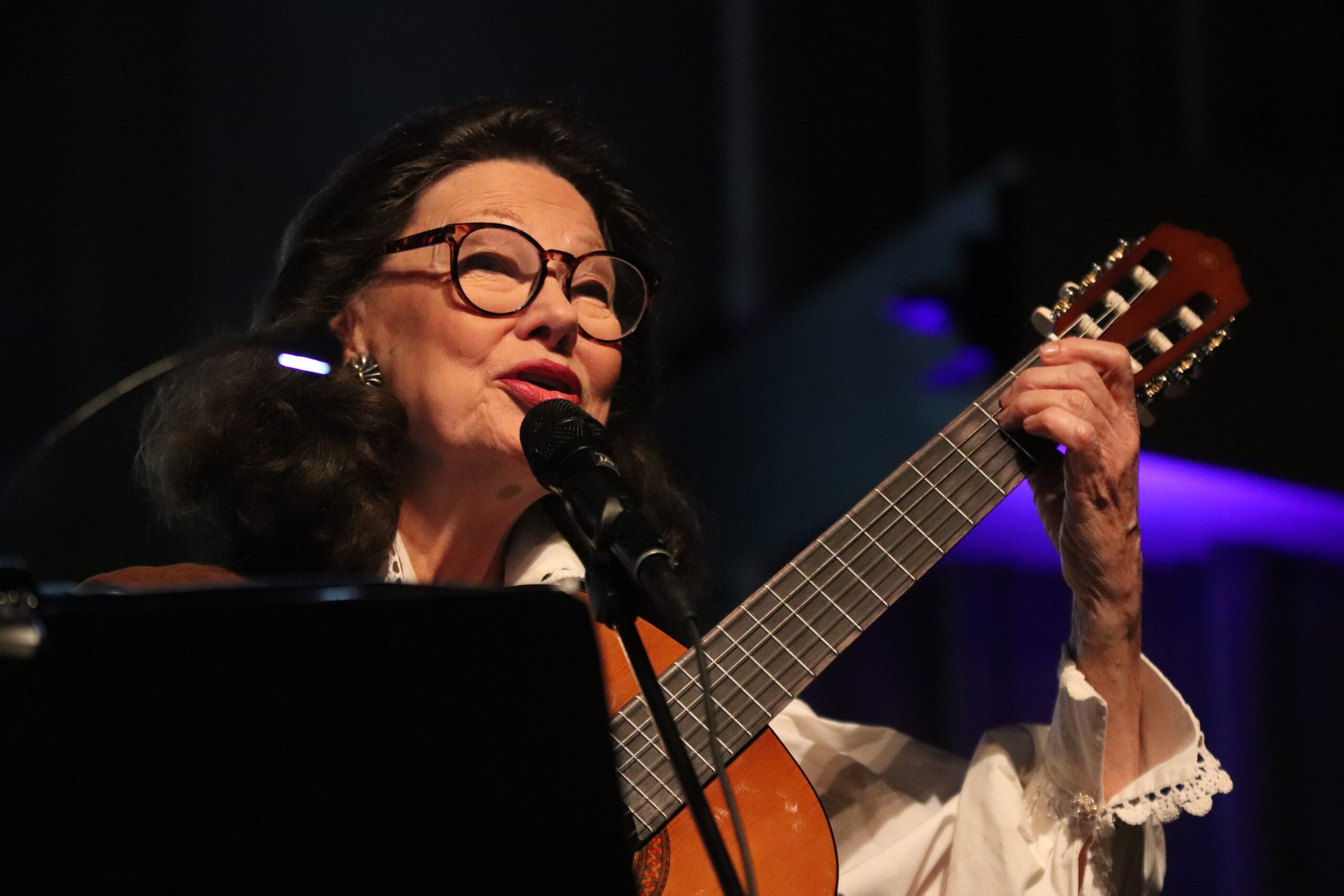 Prøysenprisene: Ærespris til Åse Kleveland, heder til de unge stemmene Neda Alaei og ULD