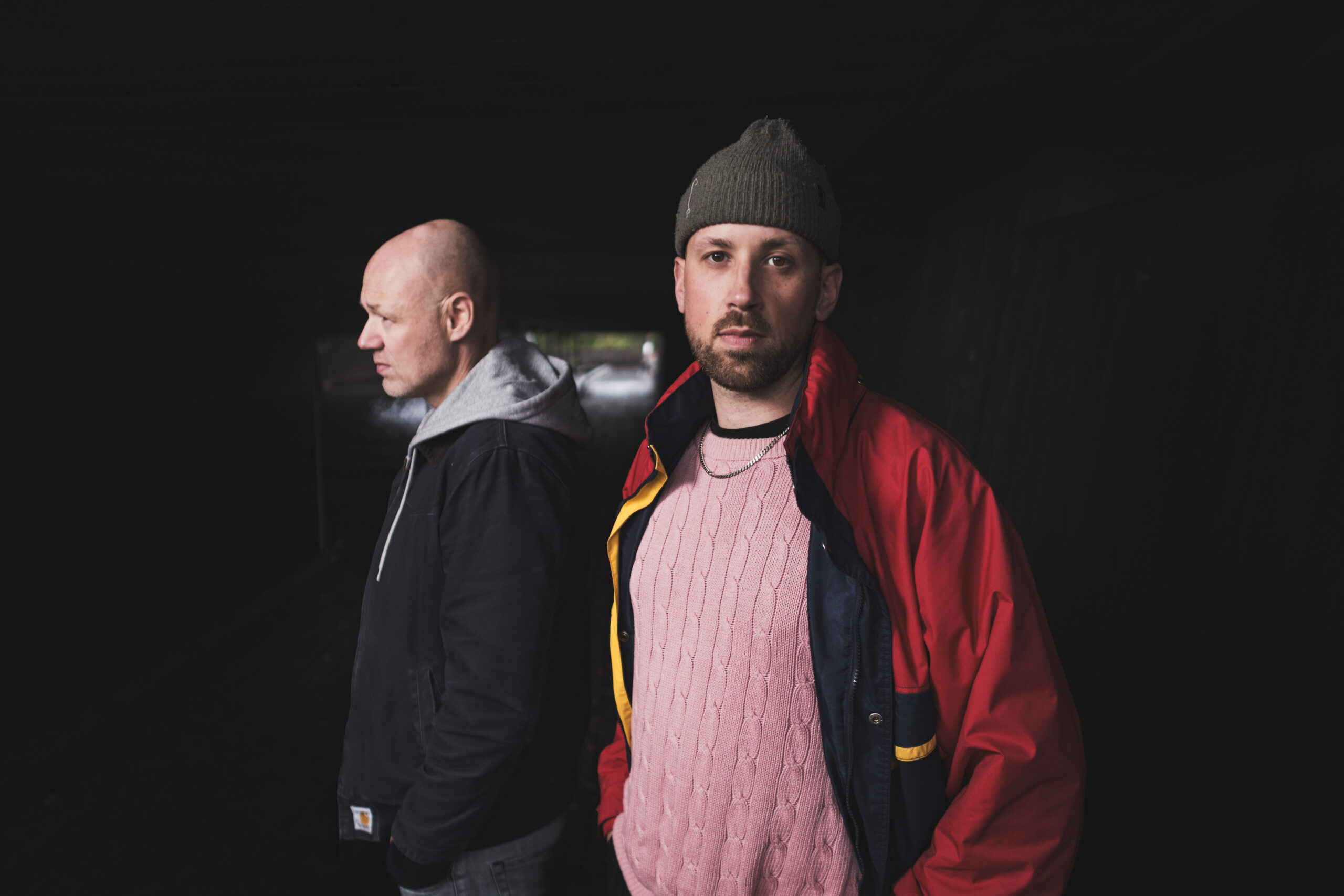 – Vi er to introverte typer som lager en introvert skive