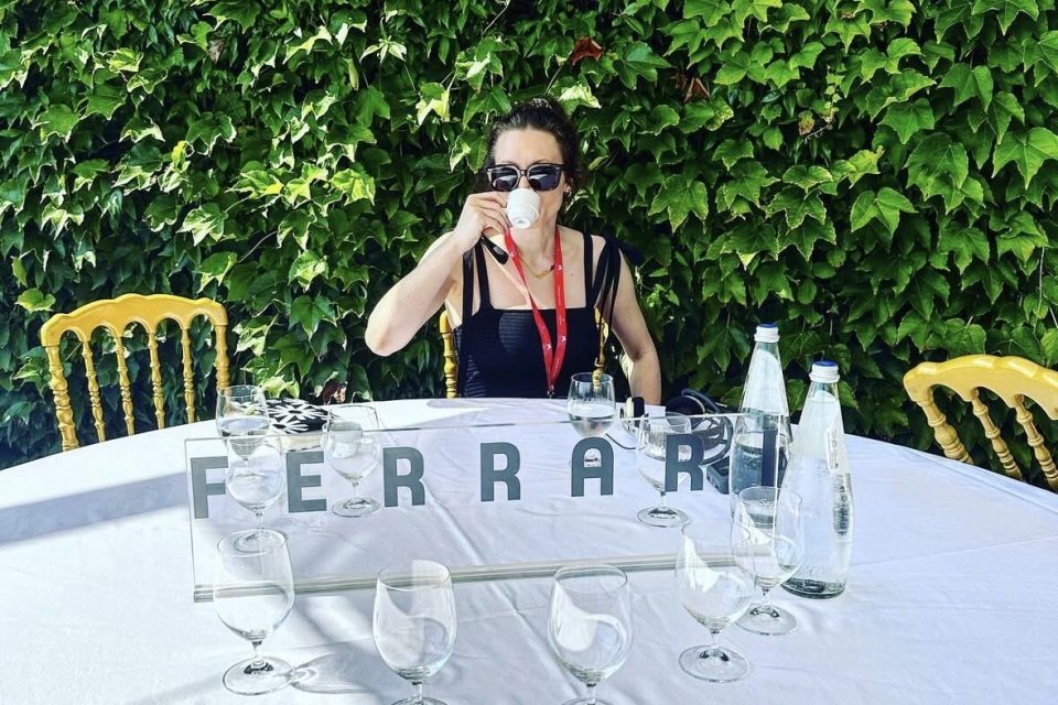 Med TBA har Ida Madsen Hestman skapt en uavhengig plattform for pop, subkultur og kritikk.