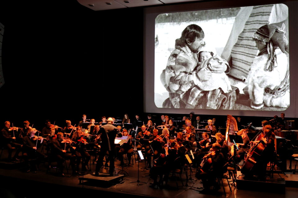 Laila stumfilm og Arktisk Filharmoni