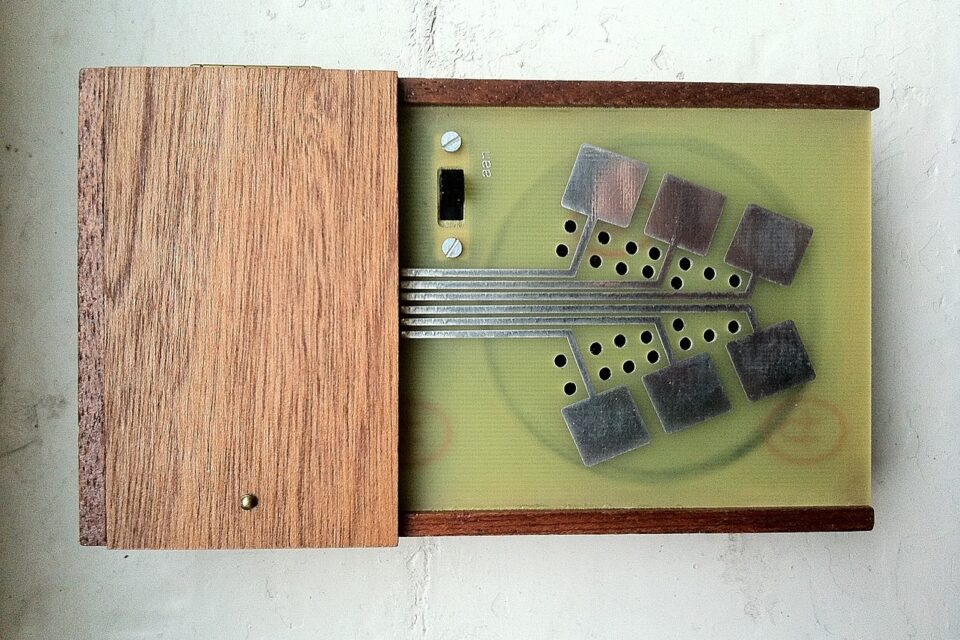 Crackle Box