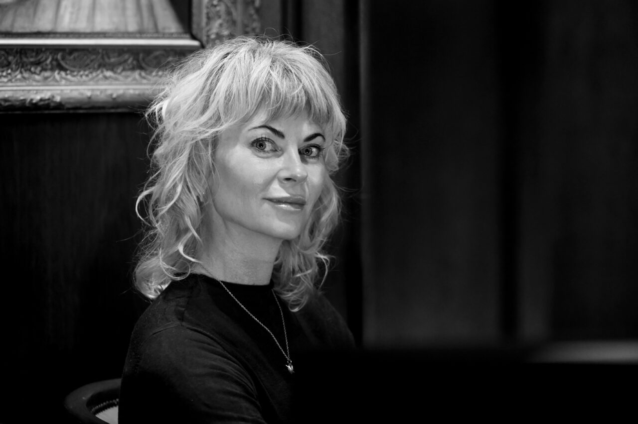 BERTINE ZETLITZ møtte Ballades journb for kakao på Hotel Bristol